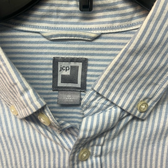 J.C. Penney Mens Blue And
White Striped Button-Down Shirt. - Picture 2 of 4